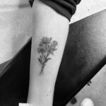 Marlee Matlin Instagram - At it again with my brilliant and dear friend @lukewessman…perseverance..four of my kids birth flower in a bunch…and Angel wings in memory of my mother and father. #libby #donald @bikeshedmotoco 🤟🏼 #notstoppinghere #14 #yesithurtalot #worthit