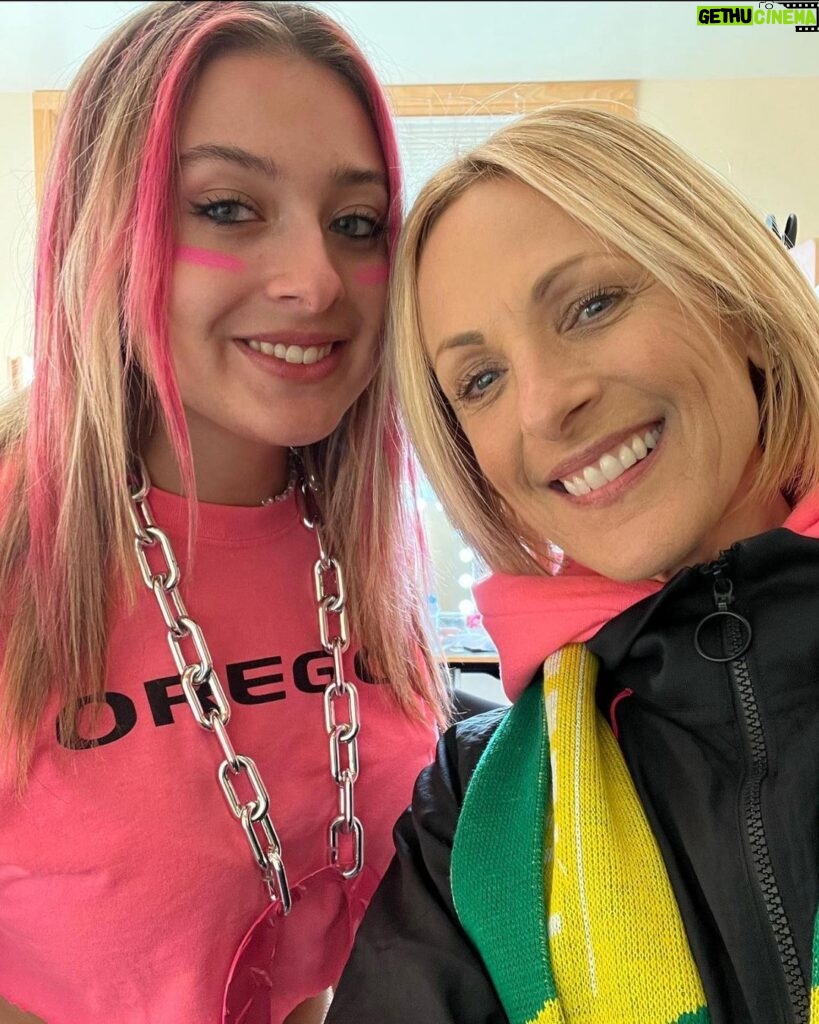 Marlee Matlin Instagram - I cannot believe in writing this….it’s my baby girl’s 19th birthday today. All of 19!!!! Isabelle, you are truly an amazing human being who I truly am in awe of. I am SO HAPPY you are my daughter. I love you so VERY much and I truly care a great deal for you. You bring me joy and happiness on a daily basis even when you don’t listen to me at times. Now you’re 19, you have so much ahead of you that I can see GREAT opportunities that will come your way. You are SO BEAUTIFUL…inside and out. I love love love LOVE you baby girl. @isabelle.grandalski #birthdaygirl #19 #funniestgirliknow #bestyoungestdaughter #duck 🤟🏼🤟🏼🤟🏼🤟🏼💜💜💜🌟🌟🌟