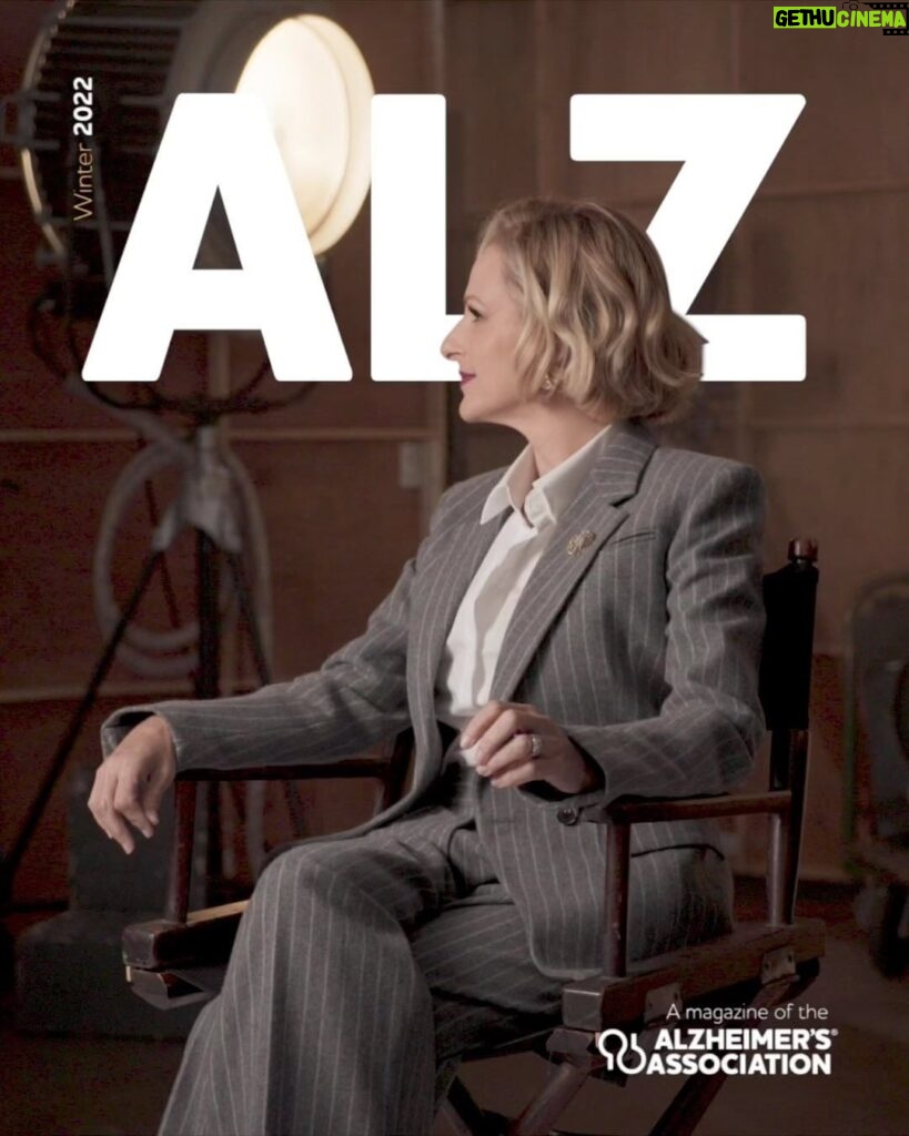 Marlee Matlin Instagram - My mom was always my biggest cheerleader, making sure I had the same opportunities growing up as children who could hear. When she was diagnosed with Alzheimer’s, our roles reversed and I had to be the strong, unwavering advocate. Read my cover story for the @alzassociation’s ALZ magazine. 🔗 in bio. #ENDALZ