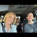 Marlee Matlin Instagram - Happy National Daughters Day to my very Very VERY favorite daughters IN THE UNIVERSE! I’m the LUCKIEST mother and am truly blessed. @sarahgrandalski @isabelle.grandalski #randompicture I LOVE YOU BOTH SO MUCH! 💜🤟🏼💜🤟🏼🌟🤟🏼💜🤟🏼