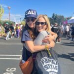 Marlee Matlin Instagram - What a GREAT day I had with my husband Kevin, our eldest daughter @sarahgrandalski and hanging with dear friends @lukewessman ( finally met his lady love Ashli! ) and running into my girl @carlahacken at the Family Style Food Festival hosted by the GREAT @bobbyhundreds and @benhundreds! So much food and drinks that were all outstanding! If you must know…my favorite was the LOBSTER ROLL! A shout out to everyone at @doverstreetmarketlosangeles 💜💜💜 🤟🏼🤟🏼 #ihadonebiteofeachfood