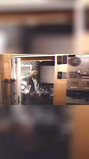 Marley Marl Instagram - Back in the day wow @videomusicbox @tragedy252 💪🏾💪🏾💪🏾💪🏾 #hiphop #50yearsofhiphop #tragedy