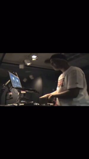 Marley Marl Instagram - To all other D.J’S Don’t try this at Home unless you’re gonna do it right #hiphop #djs #50yearsofhiphop