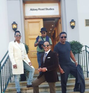Marlon Jackson Instagram - My brothers and I at the famous Abbey Roads Studios in London England. #studypeace marlon jackson #bekind carol jackson