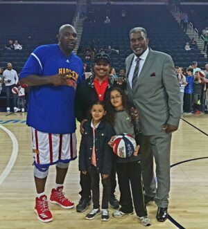 Marlon Jackson Instagram - Hanging out with Nate Big Easy and the team's  manager of the Harlem Globetrotters, Lou Dunbar. We had a great time. 
#studypeace marlonjackson