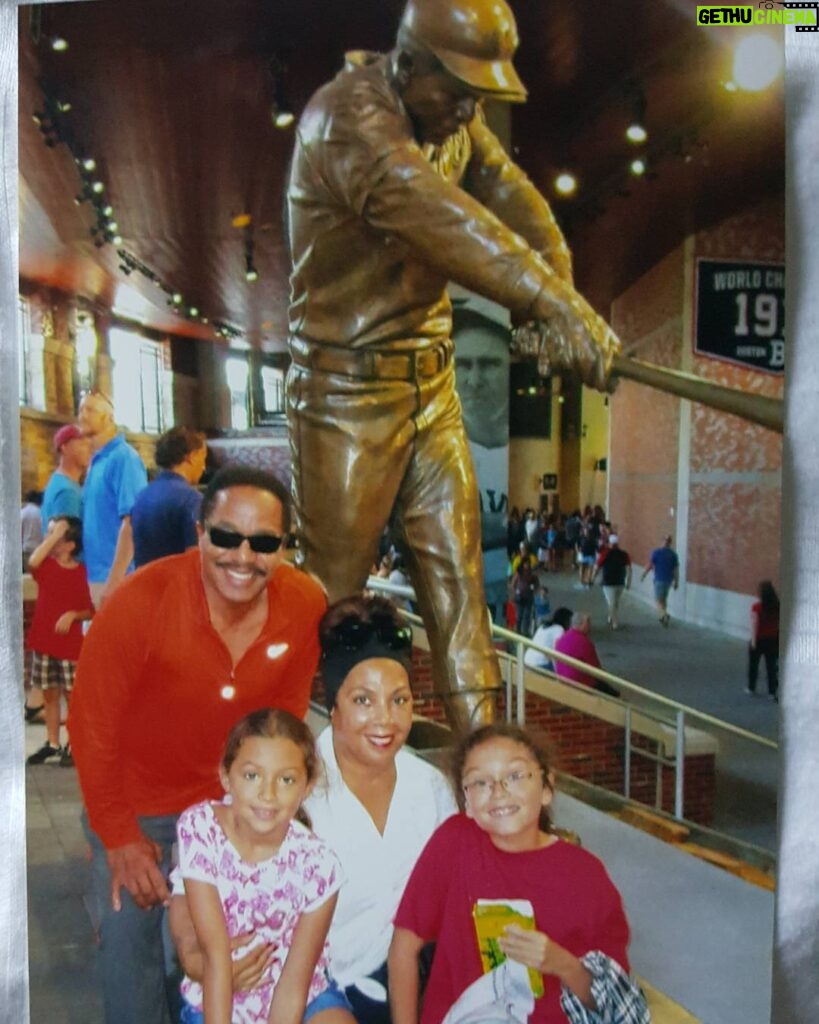Marlon Jackson Instagram - Hanging out with the family at SunTrust Park behind us is the great Hank Aaron . #bekind caroljackson #studypeace marlon jackson