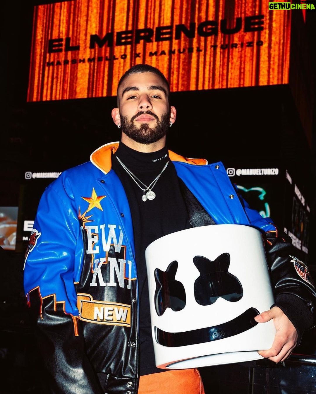 Marshmello Instagram - El merengue fue nominado a Grammys hp!!! Dios es bueno, esto no lo esperabamos. Gracias a todos los que hicieron que pasara, a todos los que se la han disfrutado y al equipo tan chimba que compuso esta canción con nosotros. Rompieron 🔥🔥❤️ thanks to everyone that made this happen, to all the fans that continue enjoying the song and to the elite team that created this song with us. @marshmello !