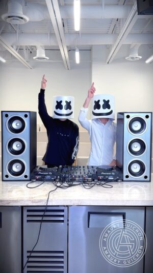 Marshmello Instagram - Chocolate Marshmello! 🔊
When @amauryguichon and @marshmello gets together to spin the sweetest mix! #amauryguichon #marshmello #chocolate #dj