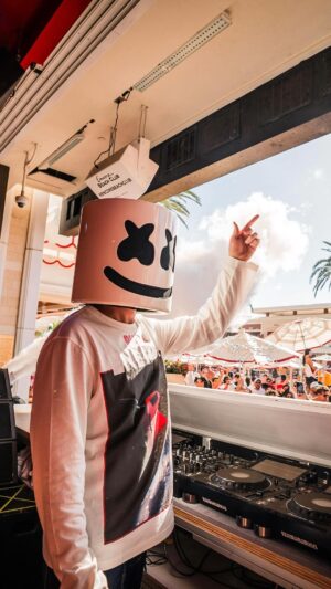 Marshmello Instagram - Vamboraaa 🇧🇷 #mellokillaz