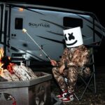 Marshmello Instagram – country boy. 📸: @isaiahengle_