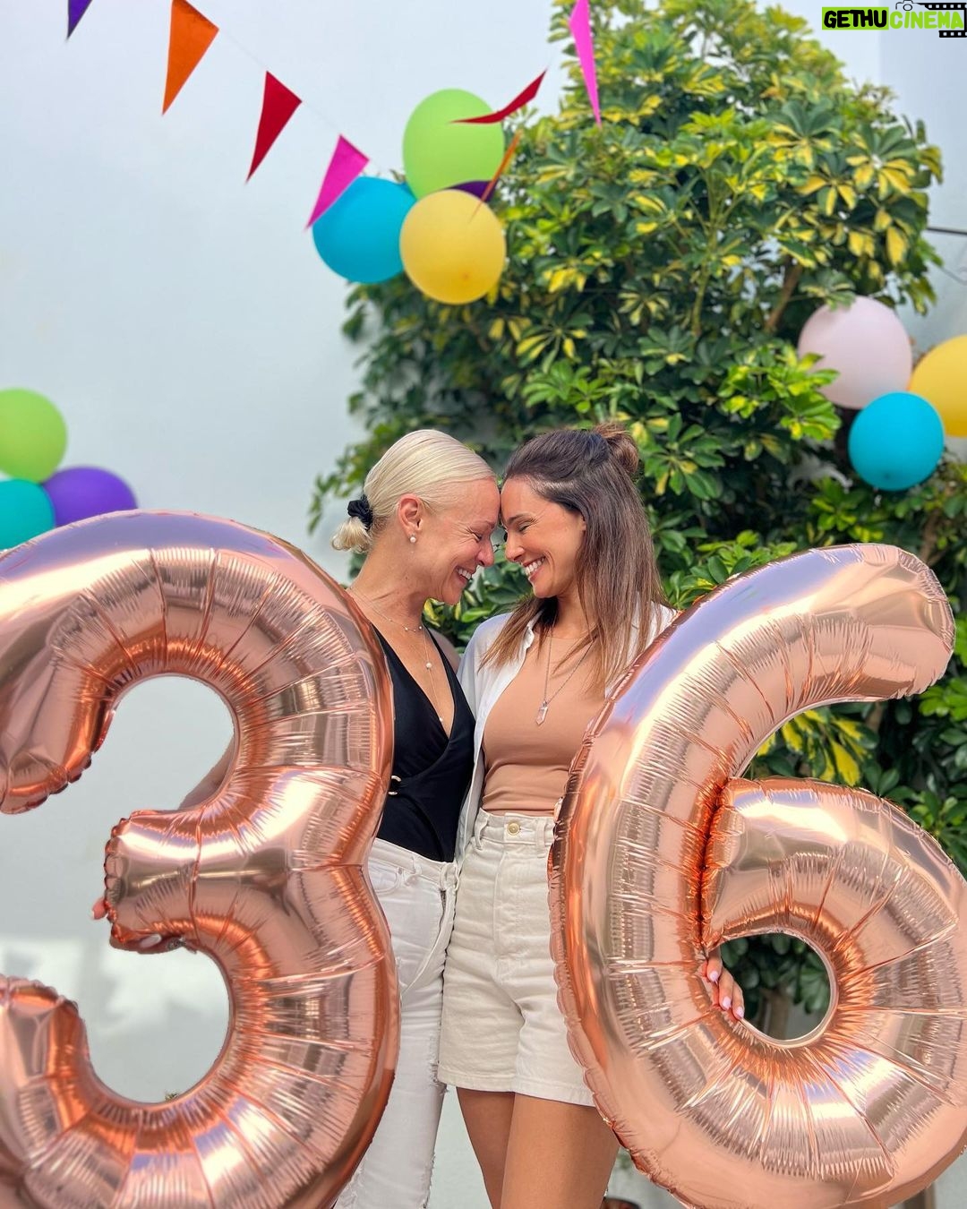 Marta Andrino Instagram - 36 and counting 🎈 Vejo o tempo a passar mais depressa do que o sinto dentro de mim mas muito feliz por todos os que me rodeiam e me acarinham com abraços e beijinhos e palavras bonitas. Obrigada família, obrigada amigos pelo dia que me proporcionaram ♥️ sou uma sortuda 🙏🏼 (Pedi um arraial e tive um arraial, obrigada meu amor @frederico_amaral_ ♥️)