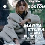 Marta Etura Instagram - Gracias @yodona! Gracias por este reportaje y por invitarme a hablar de #Legadoenloshuesos. Fotos @javier_biosca Dirección creativa @andregianzofficial Realización @isabelmoralejo Make up @ivan_gomez_ 💫