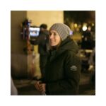 Marta Etura Instagram - Primera experiencia como directora 💥 GRACIAS equipo por hacerlo posible. Gracias infinitas por vuestro esfuerzo, talento, profesionalidad y cariño. Ha sido un viaje precioso. GRACIAS!!! 🙏❤ Gracias a los actores por su entrega y generosidad. A mis cuatro espléndidas chicas y a @demarinasalas y @danielgrao ❤❤ Gracias a mis productoras por confiar en mi y acompañarme en esta aventura ❤ 📸 @anabanegas.ph PRODUCIDO por: @colose_prod @sayakaproducciones @katzestudio CREW DOP: Álex Pizzigallo @alex_pizzigallo Foquista: Adrià Alcalà Aux. Cámara: Unai Saenz DATA: Jon Etxeberría Gafer: Jordi Gimeno Eléctricos: Ángel Dueña e Ibai Pérez Ay. Dirección: Silvina Guglielmotti 2° Ay. Directo: Maren Ganzalez Script: Paloma Galán Dir. de Producción: Ana Angulo e Itxaso Frau Jefe de producción: Segis Mansó Ay. Producción:Felipe Mastroianni, Haritz Azanza, David Vicente Directora de Arte: Eva Ro Estaría Jefa de sonido: Andrea Sáenz Micro.: Iñigo Tena Diseño de vestuario: Victoria Zayas Ay. vestuario: Usua de la Fuente Make Up y pelo: Andrea Sagarzazu Compositora: Alicia Morote Montadora: Nerea Mugüerza Foto fija: Ana Banegas #elcortoescine #vivaelcine #rodaryserfeliz