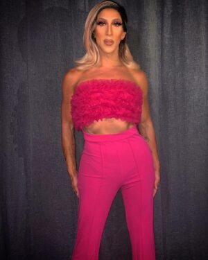 Marti Gould Cummings Instagram - On Wednesdays we wear pink