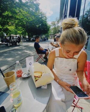 Matilde Wagner Instagram - I Bruxelles med mit engangs 🧡💛