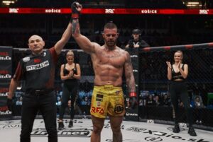 Matyas Viszlay Instagram - Môj rok 2023 - My year 2023
-Výhra v KSW ako tretí Slovák v poradí (KSW je najlepšia organizacia v EU a patrí medzi TOP 5 na svete)
-Zápas s BABOU JAGOU na OKTAGONE v Liberci 
-Zápas na EAST PRO FIGHT bol zrušený 
-Leto 
-Narodeninky Zaira
-Zápas na RFA 14 v Košiciach ako náhrada za zrušený zápas v máji, samozrejme výhra 
-dnes je posledný deň v roku 2023, držte sa všetci ďakujem každemu za všetko