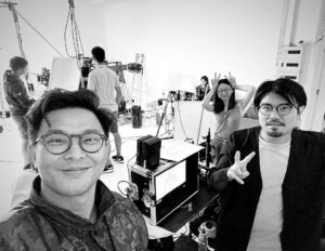 Mau Hou Cheong Instagram - 經歷沒喘息地衝了一個多星期，在獲得叱咤十大剎那，終能鬆下，更準確地說，與同伴一起完成當晚得獎演出，走到後台那刻，全部人興奮地圍成一團，忍不住吶喊著，
We made it!!!!!

差不多兩年的Juntos之旅，彼此互相扶持，一個都不能少！
感激！Thank you all!!!!

再次感謝商台給予的鼓勵和肯定，
當日在台上致謝太匆忙，人也不是很在狀態，
遺漏向Mv製作團隊和演員道謝，
望大家要多支持導演 @j11.photography 和演員 @mayaxtsang  @shiincheung 。

完騷後身體還在調和中，真的要好好休息，未來的路，
繼續一起走。

#叱吒樂壇流行榜頒獎典禮 #rubberbandhk #musica #2024