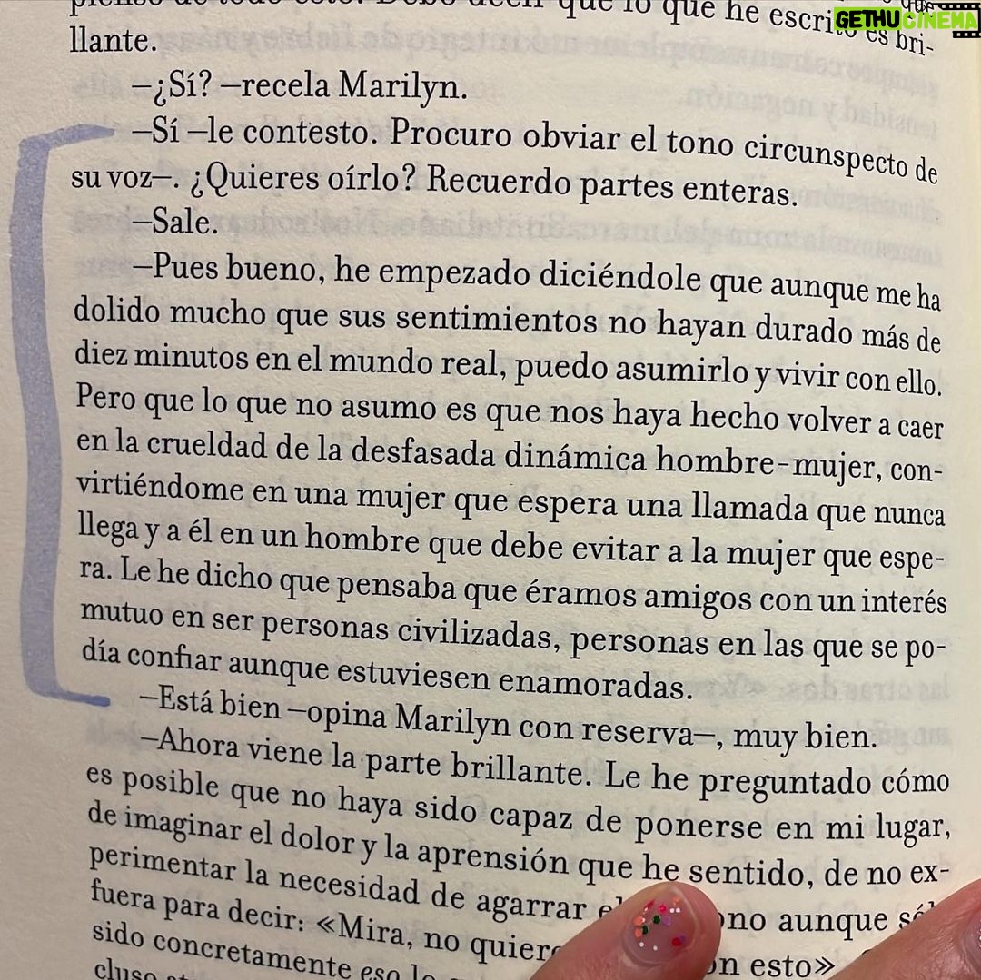 Mayra Hermosillo Instagram - ¿Quién dijo que el proceso de florecer no duele? ¿Me lo inventé acaso? ¿Lo leí o lo escuché? No recuerdo bien.