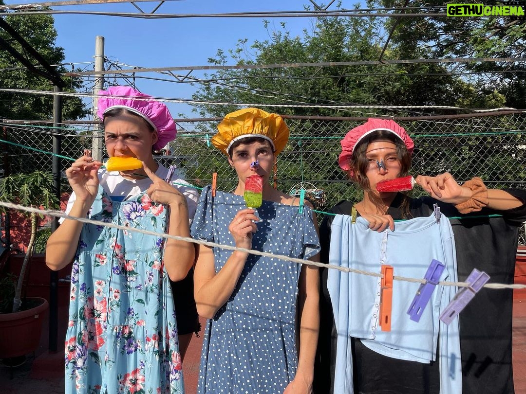 Mayra Hermosillo Instagram - ¡Jugar, jugar, jugar! Paloma Petra, estás aquí con nosotras. LAS AMO❤️