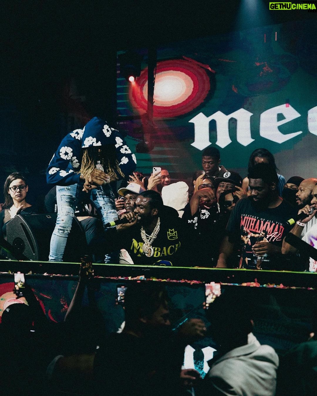 Meek Mill Instagram - Ima KING NOT A RAPPER 👁️
