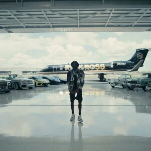 Meek Mill Instagram - This just one of em….. leave a comment tell me what you think ???)?🔥🔥🔥🔥🔥🔥🔥🔥🔥🔥🔥 @richforever talk to us we both tapped in to the comments and people today!  #kobeandshaq @gamma DC MMG