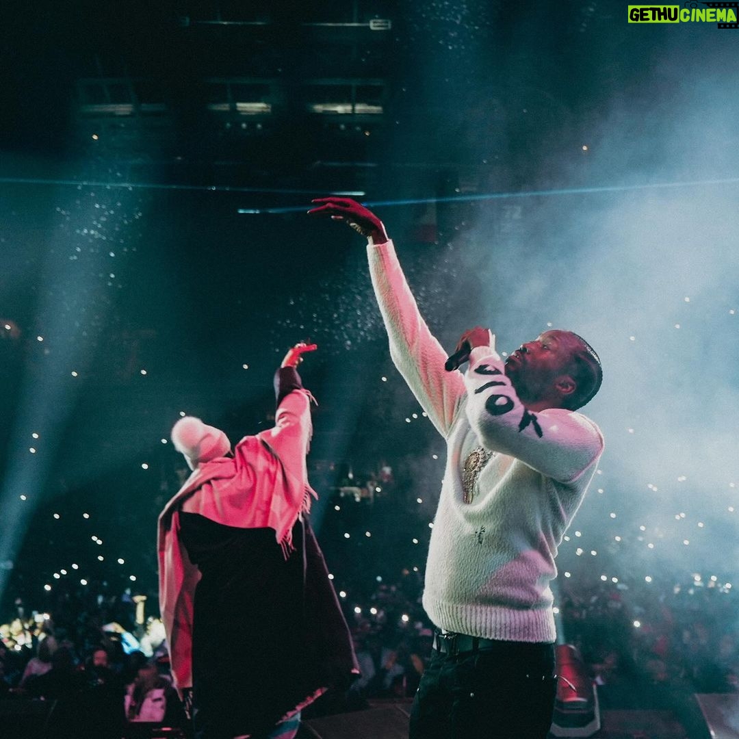 Meek Mill Instagram - BARCLAYS LAST NIGHT MAD LOVE TO NYC!!!!