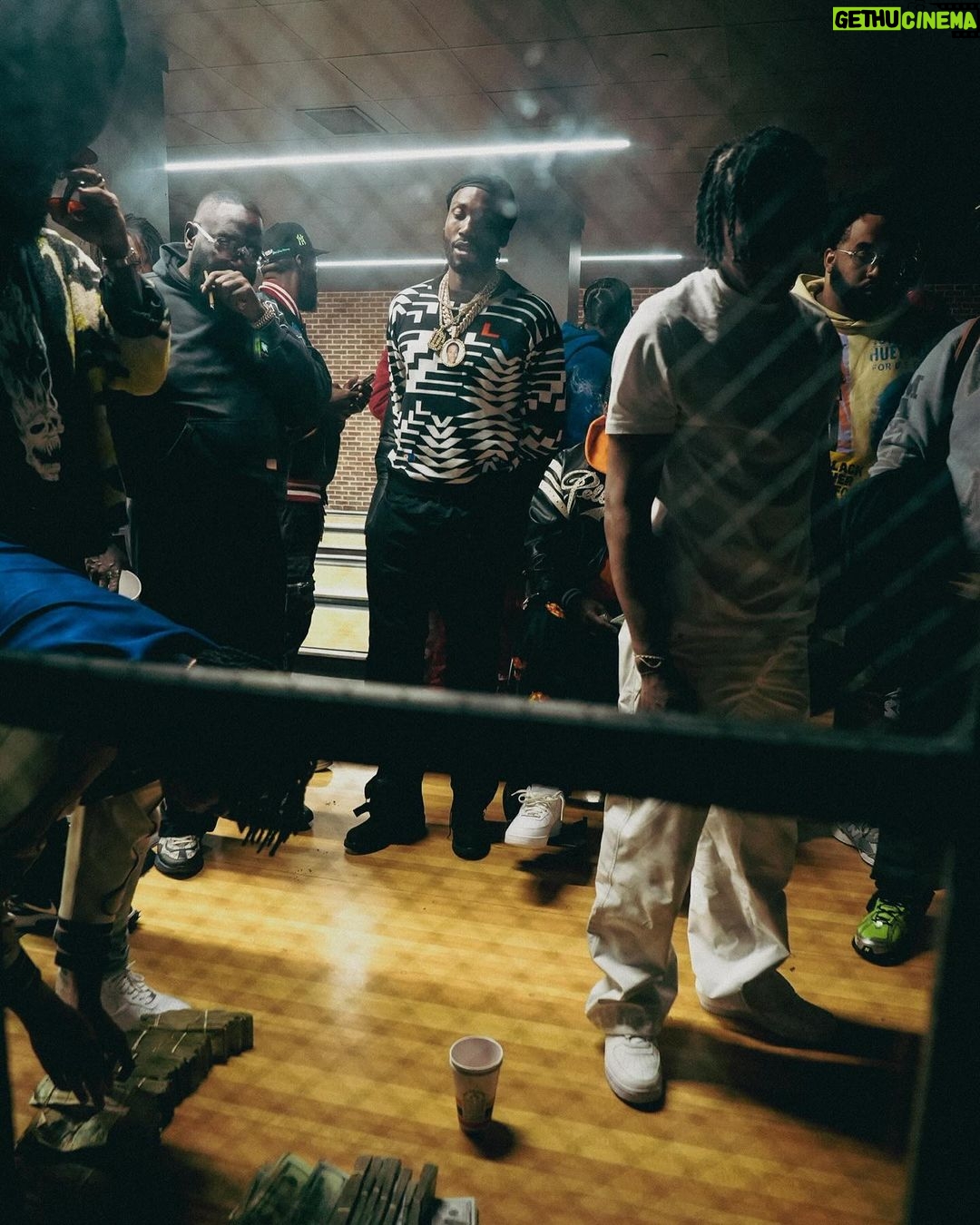 Meek Mill Instagram - CHAMPIONS OF THE UNITED STATES “TOO GOOD TO BE TRUE” out now 🔝✨✨✨✨✨✨✨✨✨✨