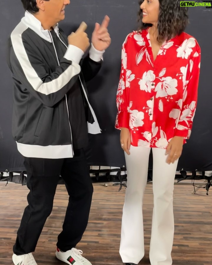 Meenal Sahu Instagram - I came to Mumbai to learn dance from you. That's all I knew and not much else. You lifted me up and made me a part of your family. You and #sdipa taught me so much more than I had anticipated. You allowed me to grow mentally. My time with you at #OYP and then as a trainer was not just an education in dance, it was an education in life. Thank you Shiamak Davar for being the light which gave me strength to find myself. I love you ❤️ @shiamakindiaofficial @shiamakofficial #student #teacher #love #dance #shiamak #happyfamily #promotion Film City