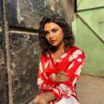 Meenal Sahu Instagram - Promotions #happyfamily *conditions apply* HMU @suprabha_jadhav @suvriti_jain Styled by @clamps_andchaos @superbhuti @kairaa_jhaveri Film City, Goregaon