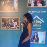 Meenal Sahu Instagram - Premiere night with the happy family ❤️ HMU - @suprabha_jadhav @suvriti_jain Styled by @superbhuti Clicked by @maharajwardhan @primevideoin @hatsoffproduction @jd_majethia @aatishkapadia @ratnapathakshah @rajbabbarmp @atulkulkarni_official @ayesha.jhulka @raunaqkamdar @sanahkapur15 PVR ICON, Infinity Mall, Andheri West, Mumbai