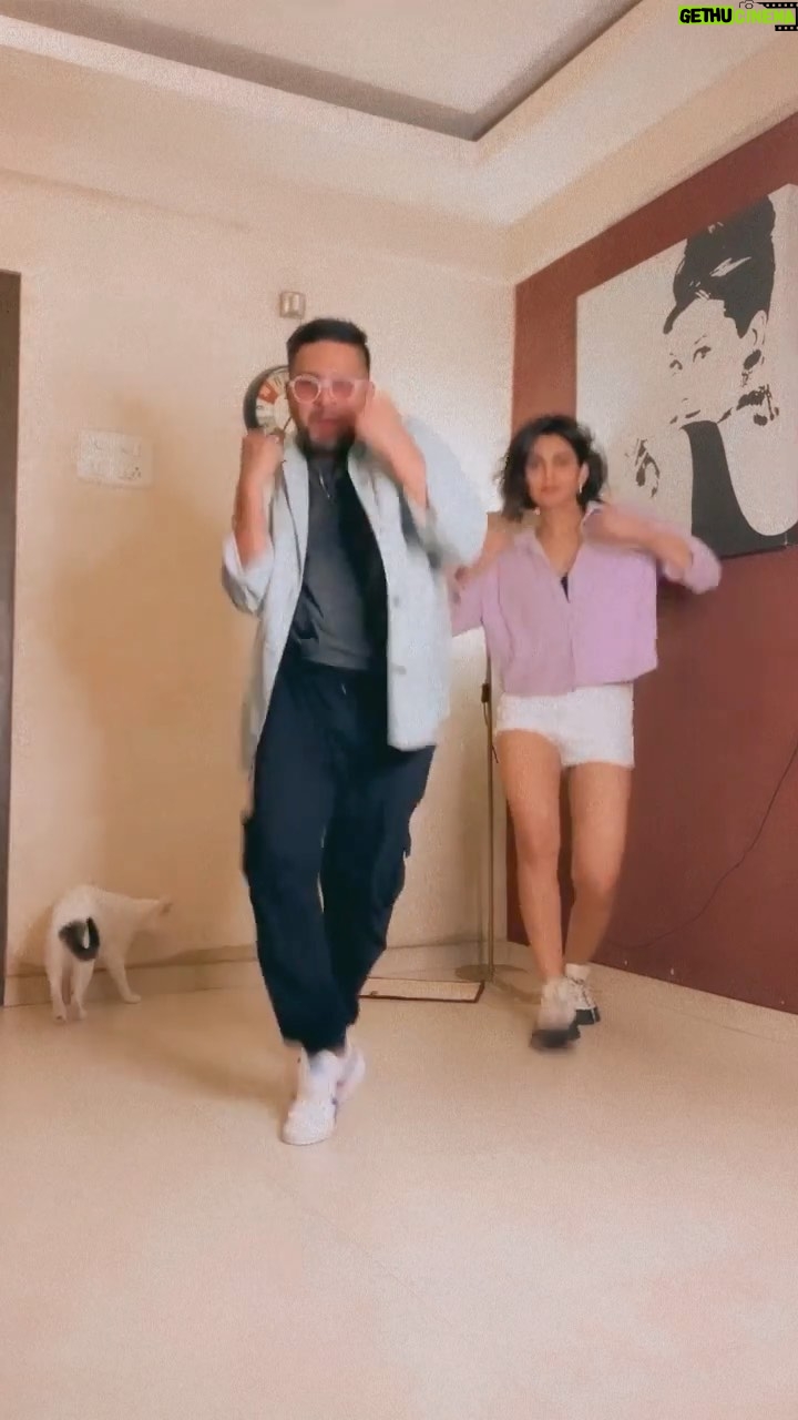 Meenal Sahu Instagram - I ainโt got a motorboat but I can float ya boat @imdhanraj Bachiii ๐๐ค thank you #dancereels #reelsinstagram #reels #instagood #explore #instadaily #happy #happyfeet #youme #trend #trendingreels Mumbai, Maharashtra