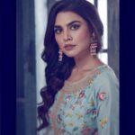 Meenal Sahu Instagram - 💕 #catalogue #print #printshoot #beautifull #followforfollowback #likeforlikes #ethnicwear #indianbeauty #indianwear #instdaily #instagood #instagram #explore #explorepage #me #meenalsahu Mumbai, Maharashtra