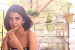 Meenal Sahu Instagram - 🌸

#portrait #random #photo