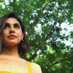 Meenal Sahu Instagram - Isn’t the light great! 🌞 #portrait #nature #photography #explore #beauty Alibaug