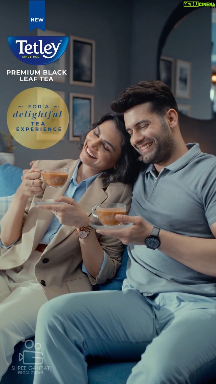 Meenal Sahu Instagram - Tetley Premium Black Leaf Tea for a delightful tea experience . . . . #tetley #tea #tetleytea #dilightful #teatime #tealover #Chai #kadakchai #garamchai #instagood #trending #tata #tatatea #teatlytea #longleaves #instagood #instagram #instagood #trending #trendingreels #reelkarofeelkaro #indianfood #food #streetfood #production #camera #bts #behindthescenes