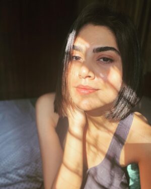 Meenal Sahu Instagram - Always wanted to go back to this , finally  did it!! 💕

#newlook #newcharacter #bob #shorthair #instagood #explorepage