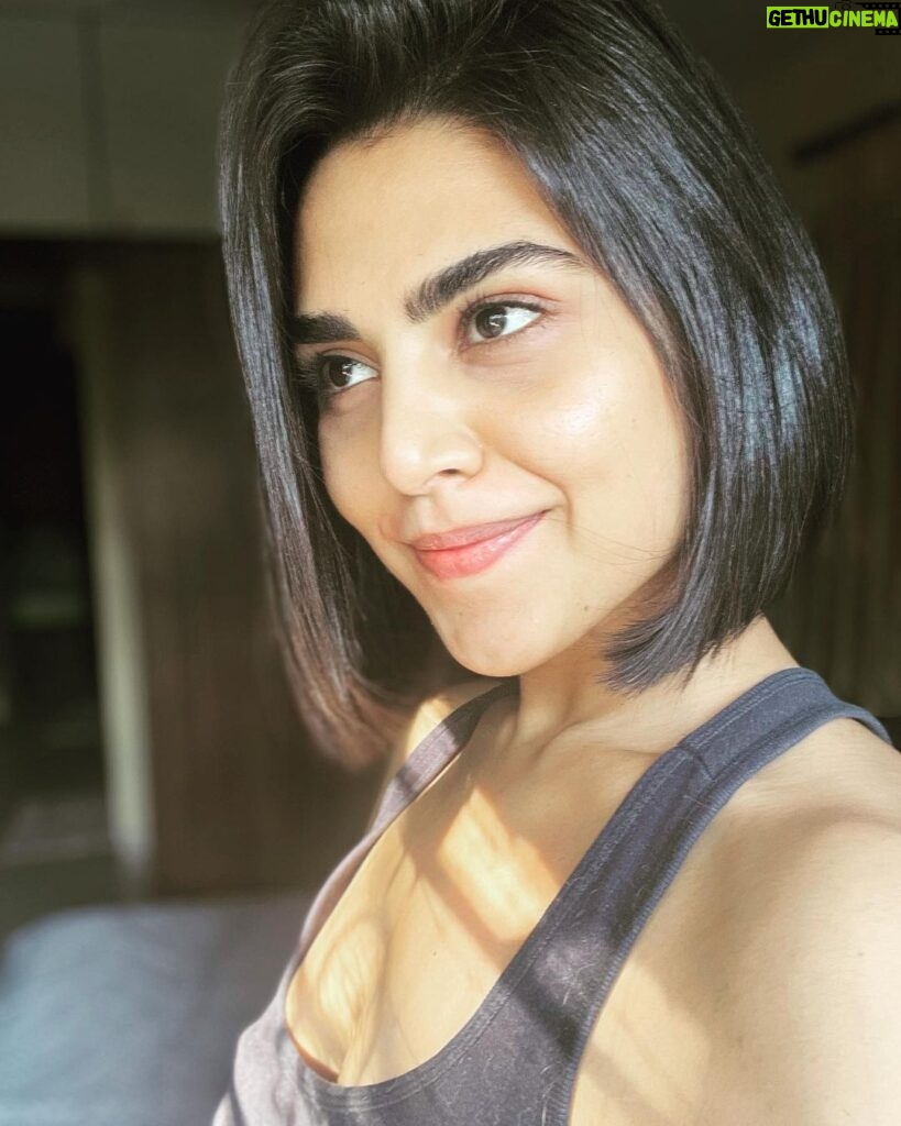 Meenal Sahu Instagram - Always wanted to go back to this , finally did it!! 💕 #newlook #newcharacter #bob #shorthair #instagood #explorepage