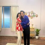 Meenal Sahu Instagram - I came to Mumbai to learn dance from you. That's all I knew and not much else. You lifted me up and made me a part of your family. You and #sdipa taught me so much more than I had anticipated. You allowed me to grow mentally. My time with you at #OYP and then as a trainer was not just an education in dance, it was an education in life. Thank you Shiamak Davar for being the light which gave me strength to find myself. I love you ❤️ @shiamakindiaofficial @shiamakofficial #student #teacher #love #dance #shiamak #happyfamily #promotion Film City