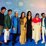 Meenal Sahu Instagram - Premiere night with the happy family ❤️ HMU - @suprabha_jadhav @suvriti_jain Styled by @superbhuti Clicked by @maharajwardhan @primevideoin @hatsoffproduction @jd_majethia @aatishkapadia @ratnapathakshah @rajbabbarmp @atulkulkarni_official @ayesha.jhulka @raunaqkamdar @sanahkapur15 PVR ICON, Infinity Mall, Andheri West, Mumbai
