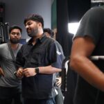 Meenal Sahu Instagram – #behindthescenes
Tetley Premium Black Leaf Tea for a delightful tea experience 

TEAM 

Clinte –  @tetleyindia
Agency : tree design
Talent: Meenal Sahu , Dishan Gullaiya 
@meenal_sahu_ @dishant_gullaiya 
Productions : sgp @_shree_ganpati_productions_
Director : Siddhant R Tiwary @siddhant.tiwary_17
EP : Dinesh Kumar Banjara @dineshkbanjara
VP : Nikhil Jaisingh @jaisinghnik
Dop : Chinmay Salaskar @chinmay_salaskar_dp

Editor : Prakash Jha @prakashjha.1
Associate Editor & CG & Vfx : Aryan khan @finaltouchpost

Da and 1st assistant: Nisha  @chandoknishasingh
2nd assistant : shubham Singh @i_am_shubhamsinghthakur

Production Designer: Daya & Amrish
Casting : @shyamacastingsolution
Colourist: Avinash Shukla
music : Titu @titu.music
Makeup: Anita @anita_makeup_artist_08
Focus Puller: Sachin Gupta
Sound: Pradeep

Final Mix : Van Allen 
Grade Studio: @famous_1945
Senior creative visualiser: sanjay dhakre
Office boy – Sujeet Paswan & Ram Kumar (Mumbai)

Social media Head: Mansi Yadav @mansipjm
Post Line up: Bhavesh Arya @aryahbhavesh
.
.
.
.
#tetley #tea #tetleytea #dilightful #teatime #tealover #Chai #kadakchai #garamchai #instagood #trending #tata #tatatea #teatlytea #longleaves #instagood #instagram #instagood #trending #trendingreels #reelkarofeelkaro #indianfood #food #streetfood #production #camera #bts #behindthescenes