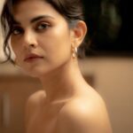 Meenal Sahu Instagram - 🌚 📸 @darshan.bhanushali_ Mumbai, Maharashtra