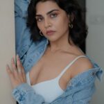Meenal Sahu Instagram - Let’s go casual.. 📸 @darshan.bhanushali_ #portrait #photography #explore