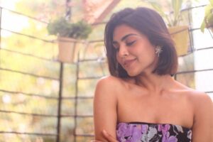 Meenal Sahu Instagram - 🌸

#portrait #random #photo