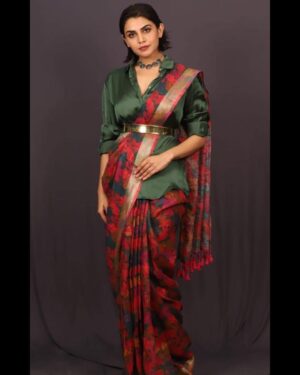 Meenal Sahu Instagram - What a crazy day it was! Juggling between outfits,shoes,accessories and what not!! Had so much fun .
Thank you @prynkamundada and team for all the efforts to make Tisca look the way she looked ❤️
@hatsoffproduction 

#trialday #outfits #looks #tisca #happyfamily #conditionsapply