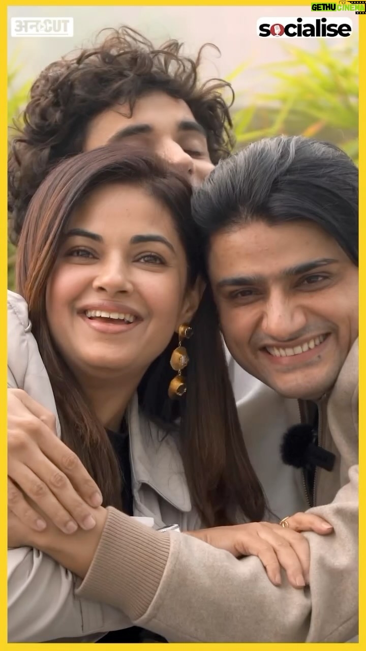 Meera Chopra Instagram - ऐसी love story कभी नहीं देखी होगी! Team ‘Safed’ on Socialise tonight at 8! @meerachopra @verma.abhay_ @officialsandipssingh with @neharikasharmaa #safed #safedfilm #socialise #Uncut #UncutReels #ABPUncut #lovestory #funny