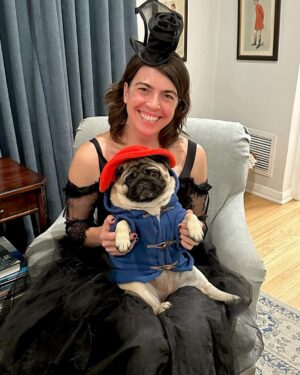 Megan Ganz Instagram - Happy Halloween from this witch and her Paddington Pig! 🎃🧙🏻‍♀️🐷