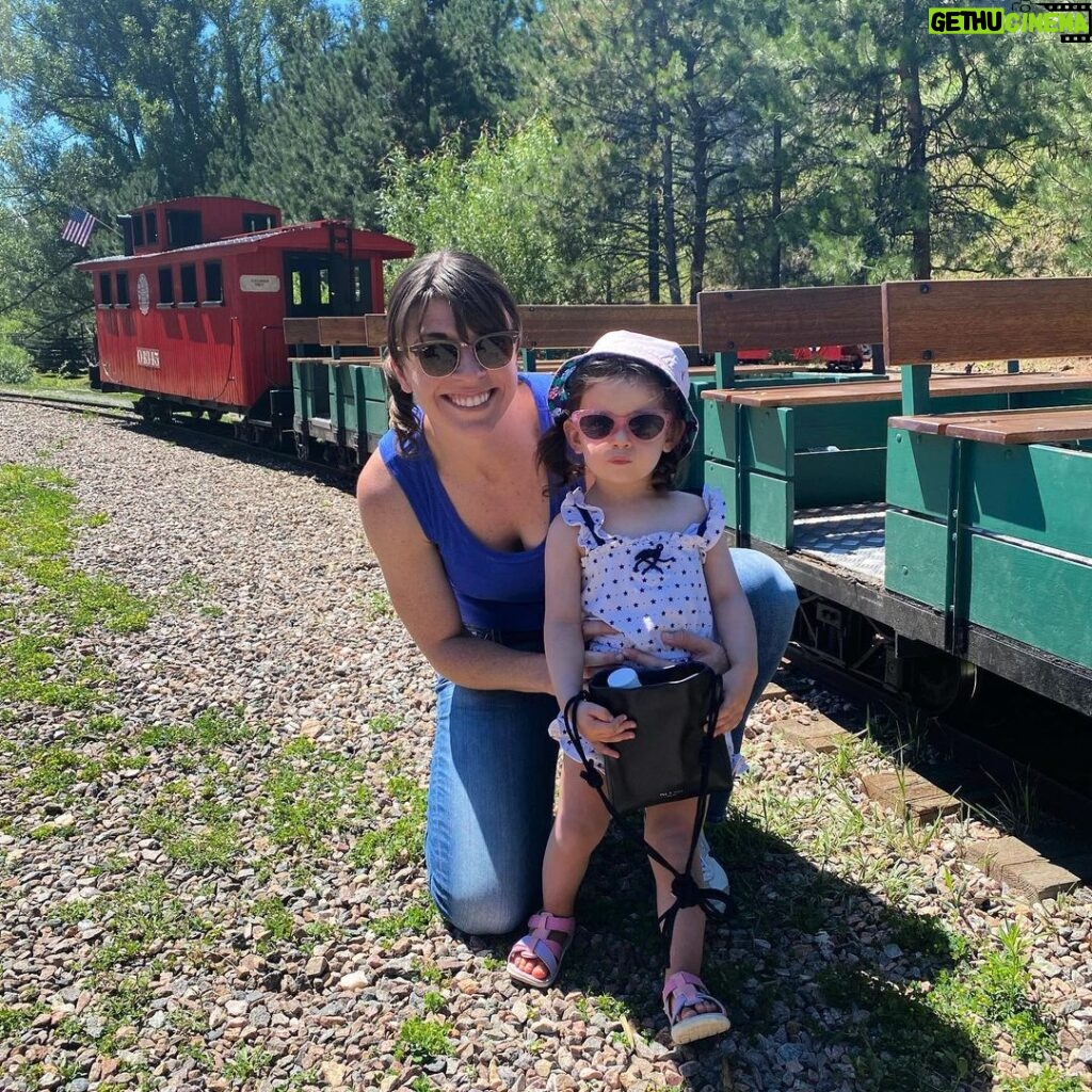 Megan Ganz Instagram - @maraherron and I drove my niece 30 mins outside Denver to a kid-sized Old West Town so she could ride a miniature train and all she wanted to do was hold my purse. 🤷🏻‍♀️ Tiny Town (amusement park)