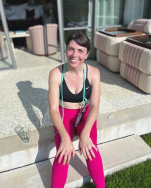 Megan Ganz Instagram - Happy 38th Birthday to me. 🥳

Just about a year ago, I bought a jump rope. I’ve never been good at jumping rope (or anything involving rhythm and coordination) but that was the point. I wanted to get better at being bad at stuff. Better at failing, at stumbling, at picking myself back up and getting on with it anyway. At first there was a lot of swearing. A lot of embarrassment. A lot of “good” days and “bad” days. But somewhere along the way, that rope and I became friends. And today, I celebrated my birthday with 38 straight minutes of tripping, stumbling, picking myself up and getting on with it. It wasn’t perfect, but it felt damn good.