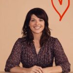 Megan Ganz Instagram - NEW EPISODE ALERT. Megan Ganz is your new favourite person. Everything she touches turns to gold. We talk lucky numbers, bad boys #HughLaurie #TrentfromDaria and living in #Endeavour. #alwayssunnyinphiladelphia #community #modernfamily #comedypodcasts #mythicquest