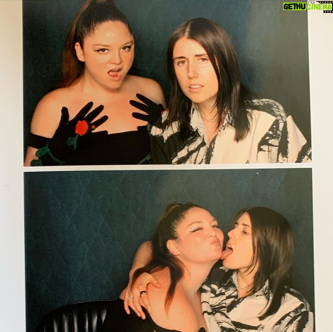 Megan Stalter Instagram - Brought my sister to a wedding !